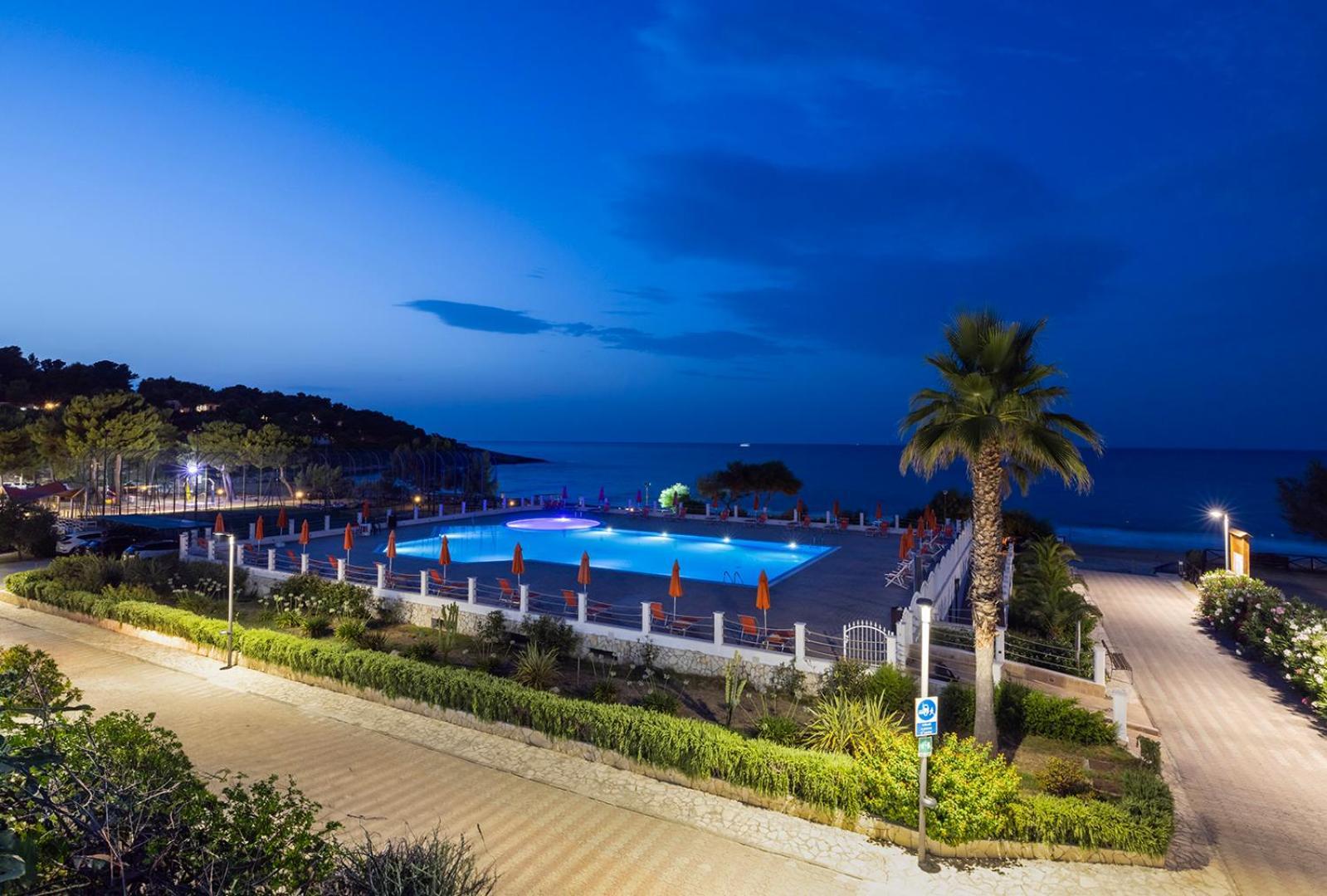 Crovatico Club Vacanze ヴィエステ エクステリア 写真